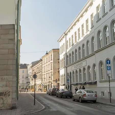 Quiet In The Heart Of Kazimierz Ac