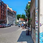 Quiet In The Heart Of Kazimierz Ac *